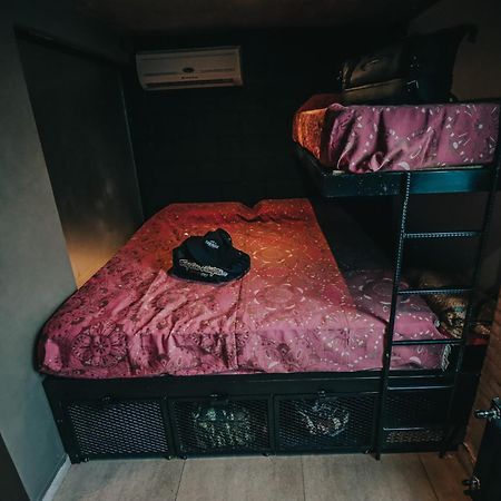 San Rock Hostel San Roque  エクステリア 写真
