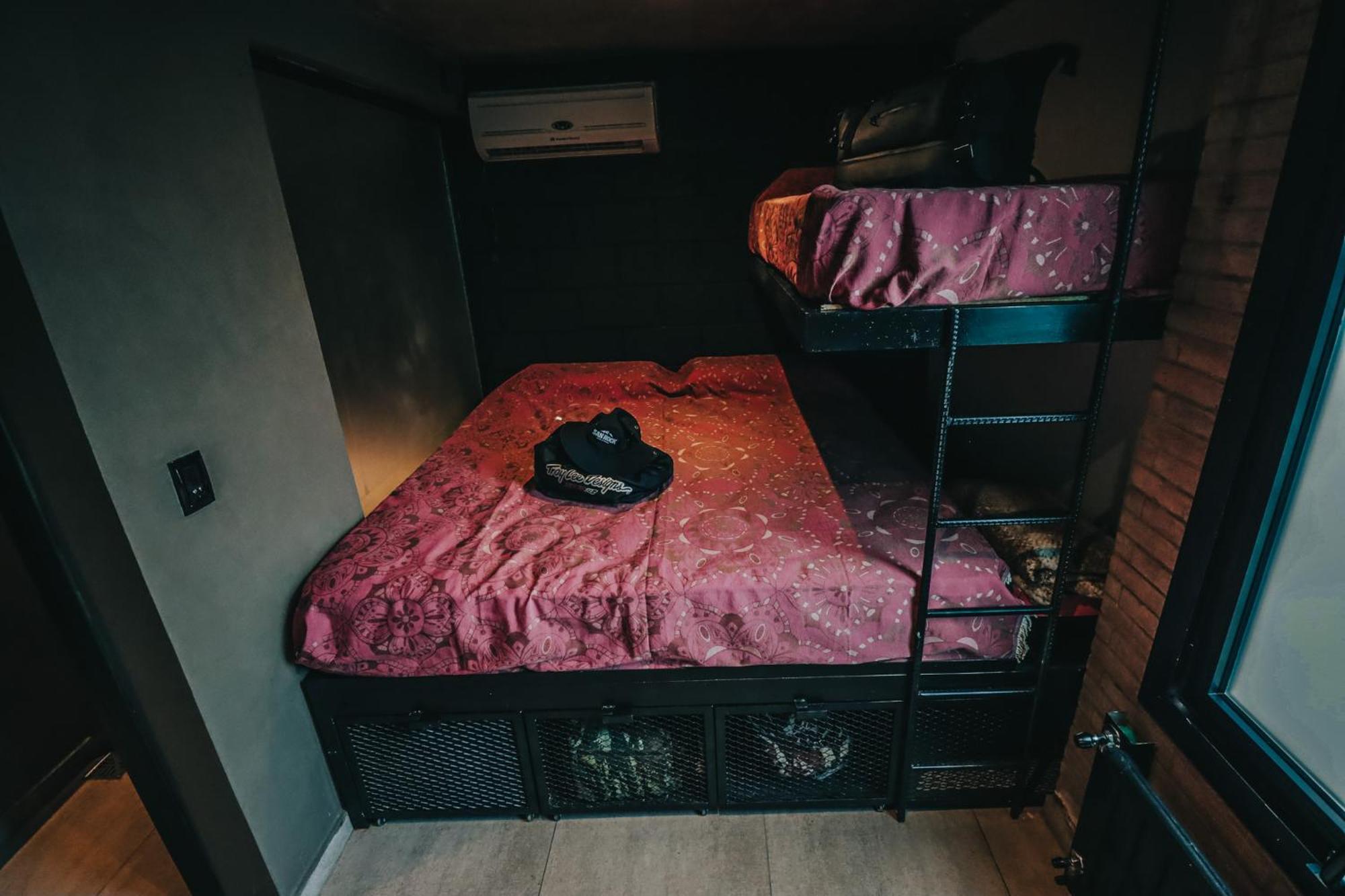 San Rock Hostel San Roque  エクステリア 写真